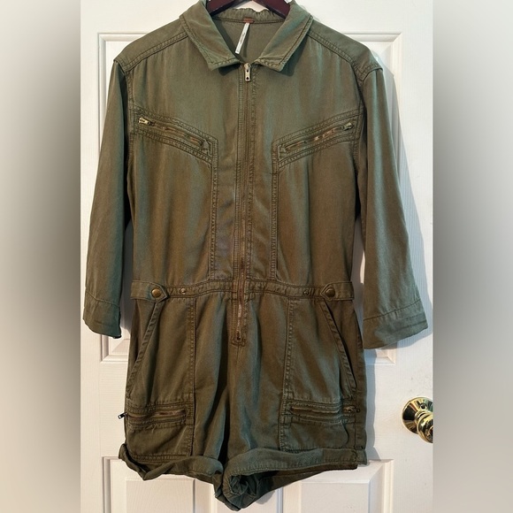 FREE PEOPLE 4 Army Green Military Utility Long Sleeve Romper Convertible Sleeves - Picture 2 of 16